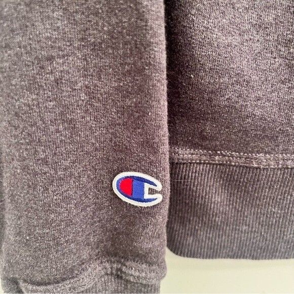 CHAMPION unisex Grey Crewneck Sweatshirt Size Small - Picture 9 of 9